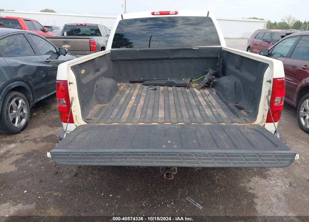 2013 CHEVROLET SILVERADO 1500 LT VIN: 3GCPKSE76DG308141
