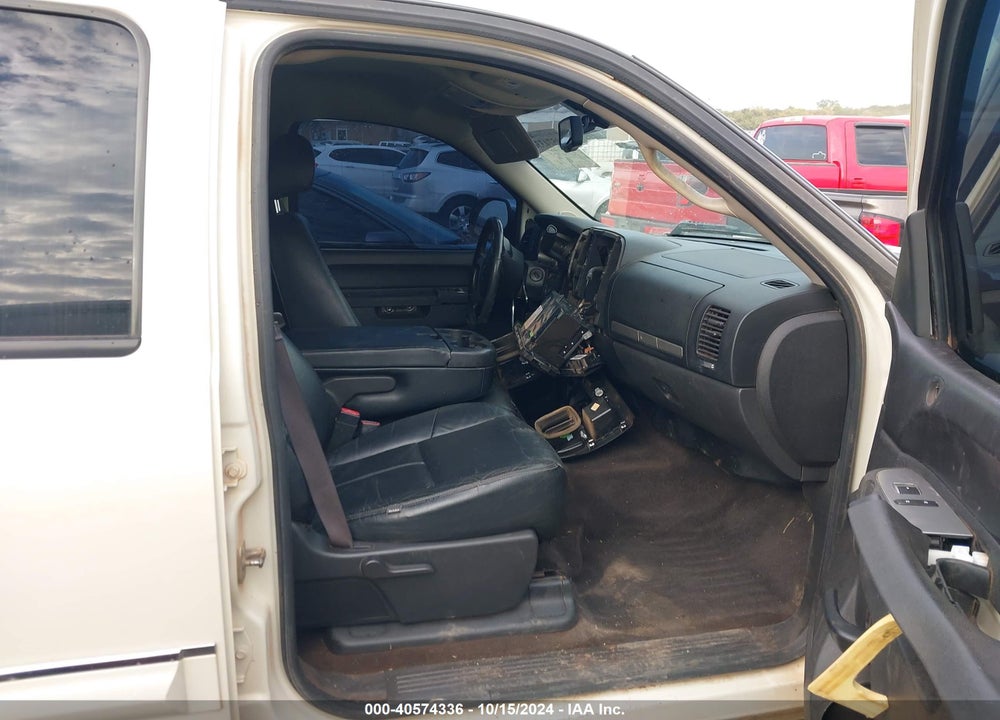 2013 CHEVROLET SILVERADO 1500 LT VIN: 3GCPKSE76DG308141