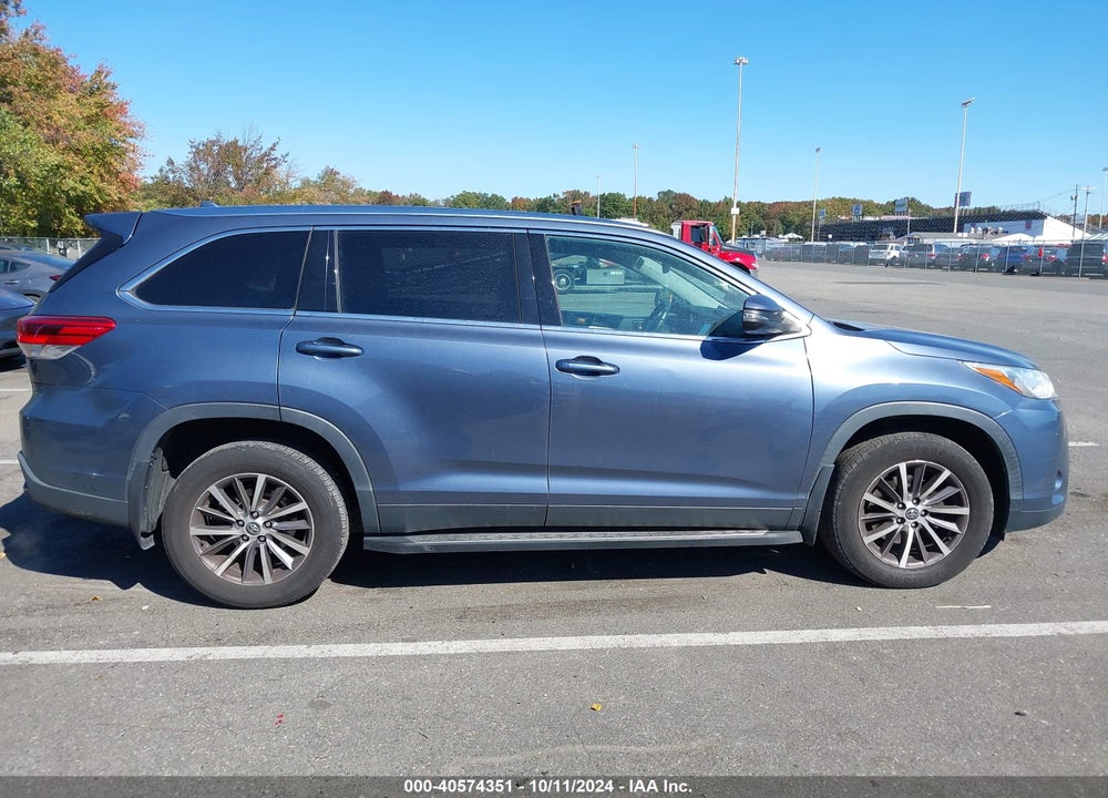 2019 TOYOTA HIGHLANDER XLE VIN: 5TDJZRFH6KS970267