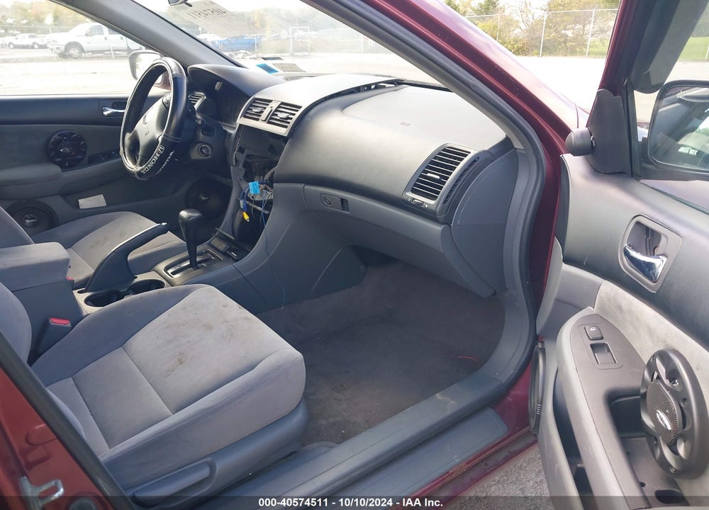 2004 HONDA ACCORD 2.4 EX VIN: JHMCM56664C023425