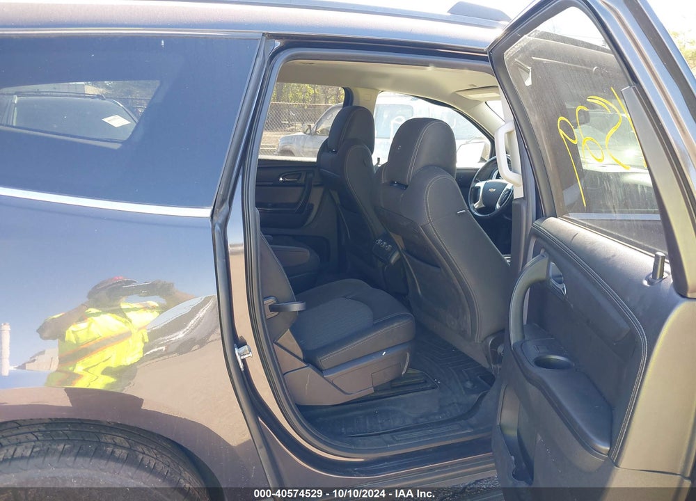 2015 CHEVROLET TRAVERSE 1LT VIN: 1GNKVGKDXFJ364200