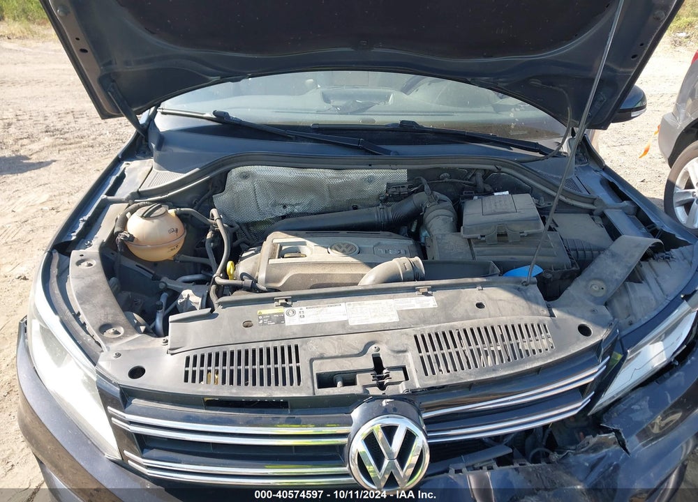 2016 VOLKSWAGEN TIGUAN S VIN: WVGAV7AX1GW512959