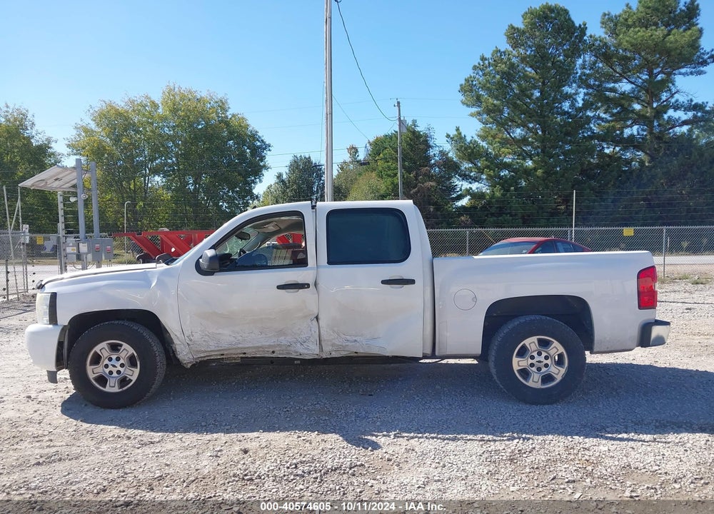 2011 CHEVROLET SILVERADO 1500 LT VIN: 3GCPCSE05BG347946