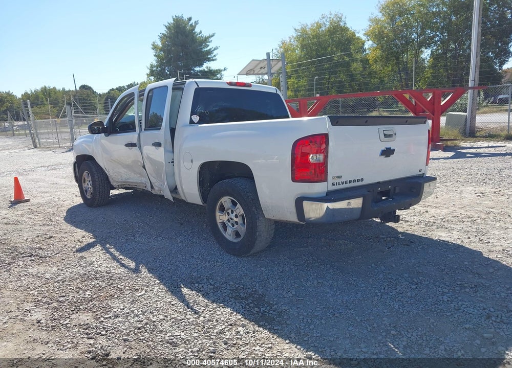 2011 CHEVROLET SILVERADO 1500 LT VIN: 3GCPCSE05BG347946