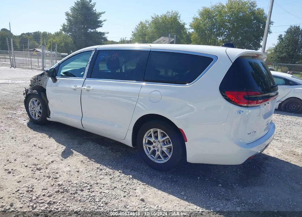 2024 CHRYSLER PACIFICA TOURING L VIN: 2C4RC1BG7RR120072