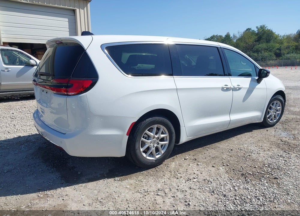 2024 CHRYSLER PACIFICA TOURING L VIN: 2C4RC1BG7RR120072