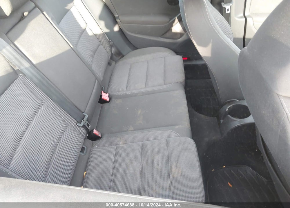 2011 VOLKSWAGEN GOLF 2.5L 4-DOOR VIN: WVWDB7AJ7BW196546