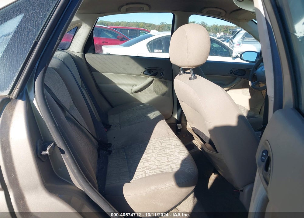 2005 FORD FOCUS ZX4 VIN: 1FAFP34N85W144211