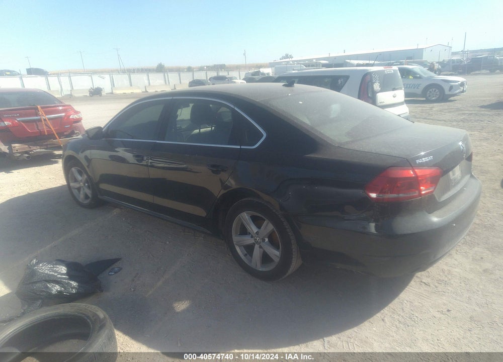 2014 VOLKSWAGEN PASSAT 1.8T SE VIN: 1VWBS7A32EC114475