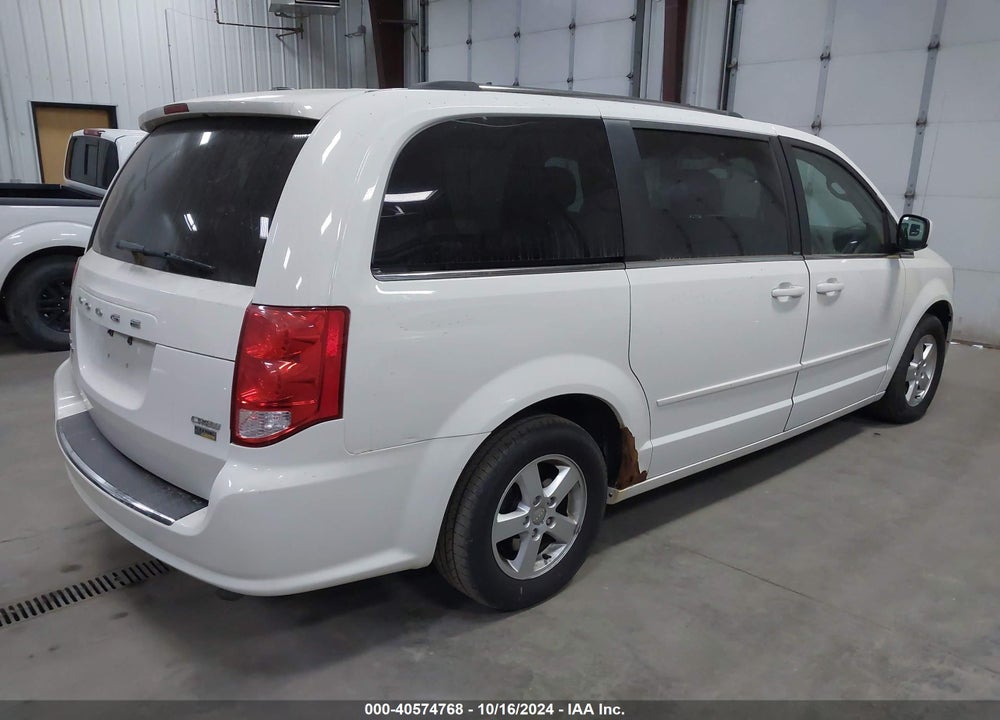 2011 DODGE GRAND CARAVAN CREW VIN: 2D4RN5DG8BR661266