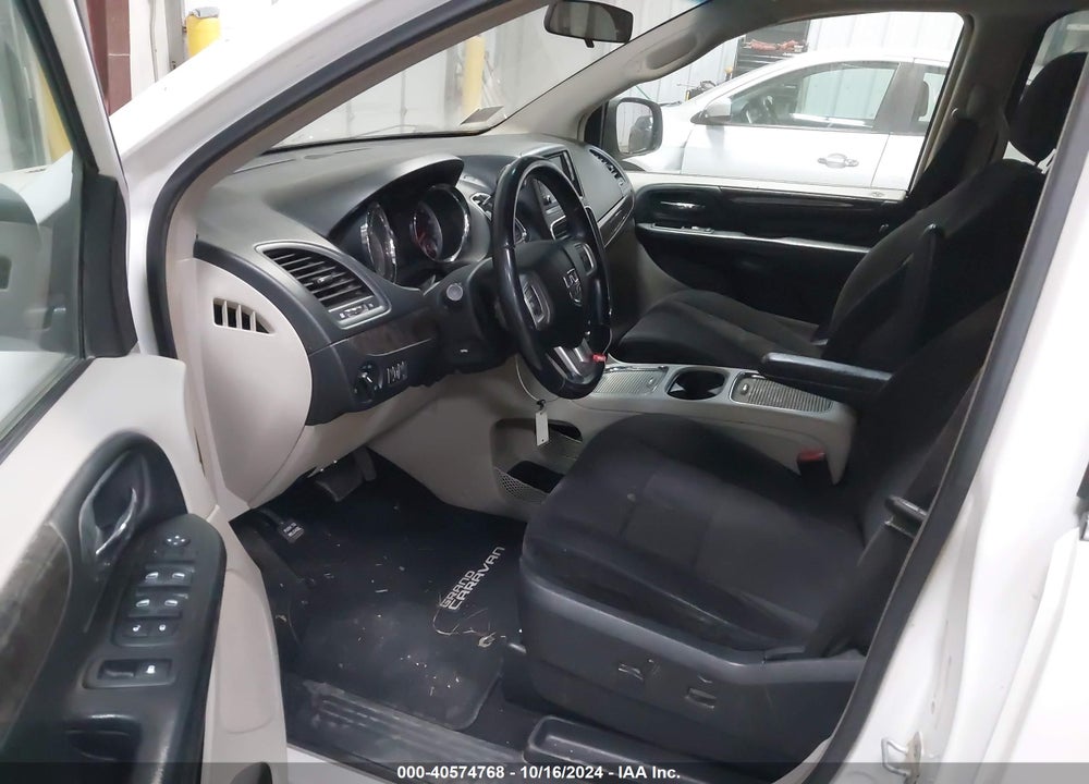 2011 DODGE GRAND CARAVAN CREW VIN: 2D4RN5DG8BR661266