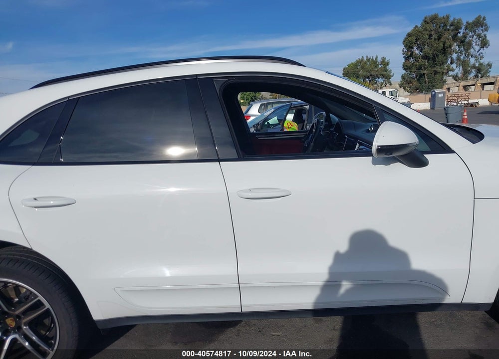 2021 PORSCHE MACAN VIN: WP1AA2A55MLB16420
