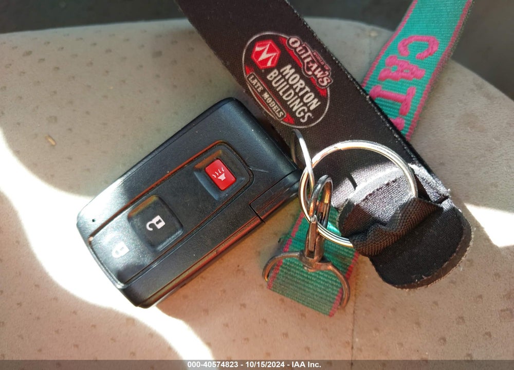 2006 TOYOTA PRIUS VIN: JTDKB20U663135380