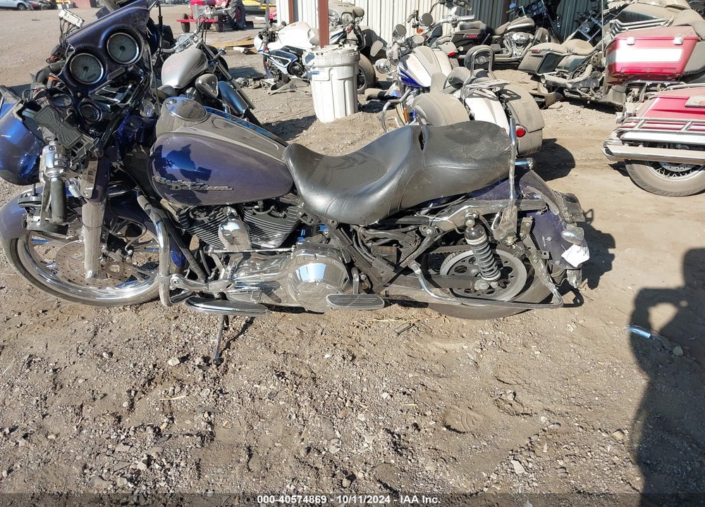 2006 HARLEY-DAVIDSON FLHXI VIN: 1HD1KBW156Y707520