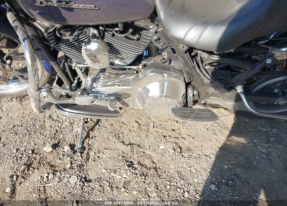 2006 HARLEY-DAVIDSON FLHXI VIN: 1HD1KBW156Y707520