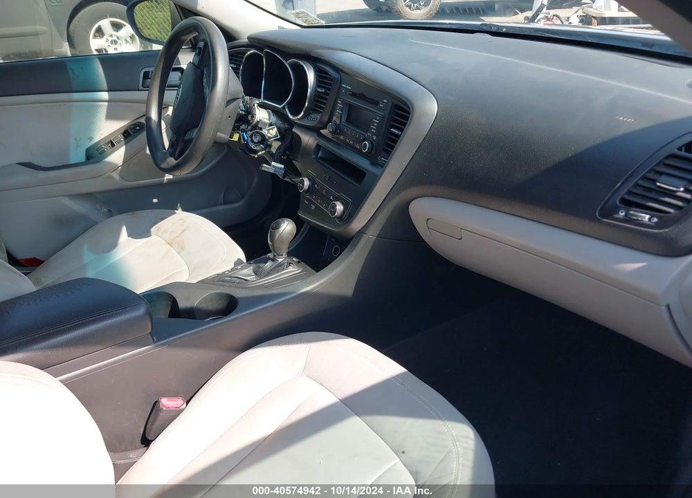 2011 KIA OPTIMA LX VIN: KNAGM4A79B5140380