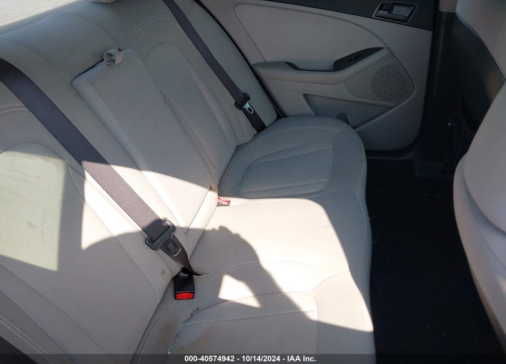 2011 KIA OPTIMA LX VIN: KNAGM4A79B5140380