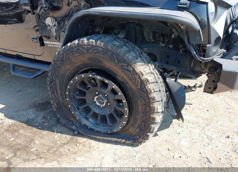 2016 JEEP WRANGLER UNLIMITED SPORT VIN: 1C4BJWDG9GL327635