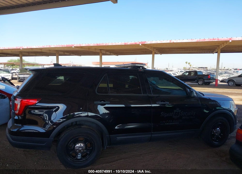 2018 FORD POLICE INTERCEPTOR UTILITY VIN: 1FM5K8AR7JGA72197