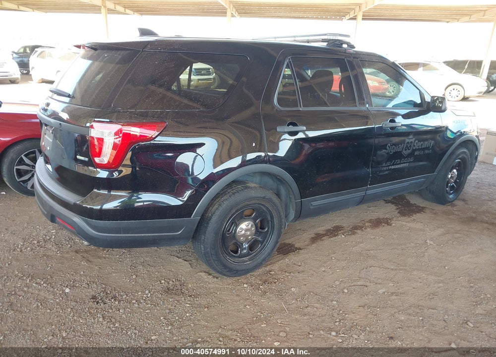 2018 FORD POLICE INTERCEPTOR UTILITY VIN: 1FM5K8AR7JGA72197