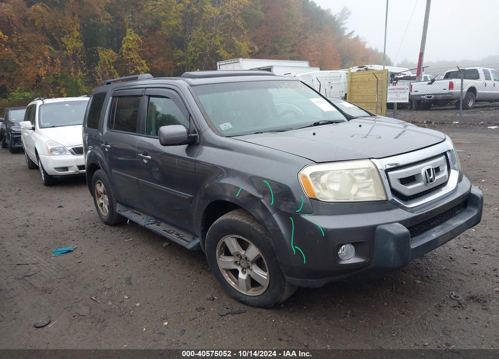 2011 HONDA PILOT EX-L VIN: 5FNYF4H76BB012880