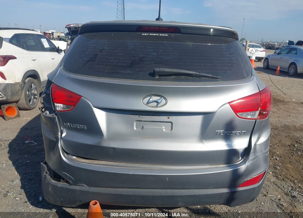 2010 HYUNDAI TUCSON GLS VIN: KM8JT3ACXAU088261