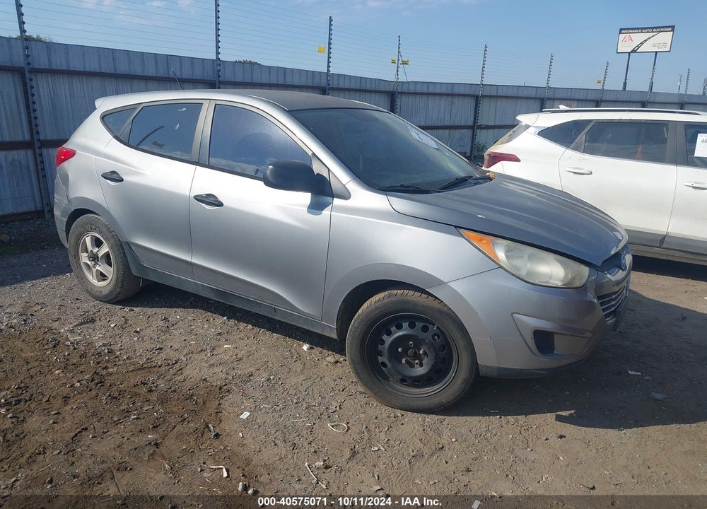 2010 HYUNDAI TUCSON GLS VIN: KM8JT3ACXAU088261
