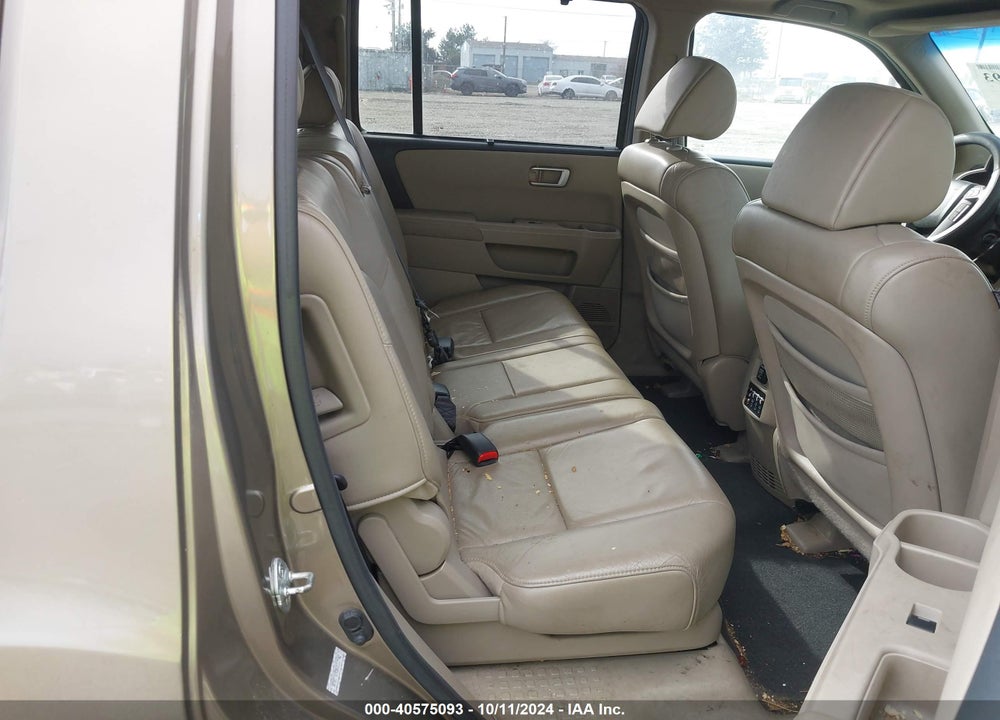2010 HONDA PILOT TOURING VIN: 5FNYF4H93AB010942