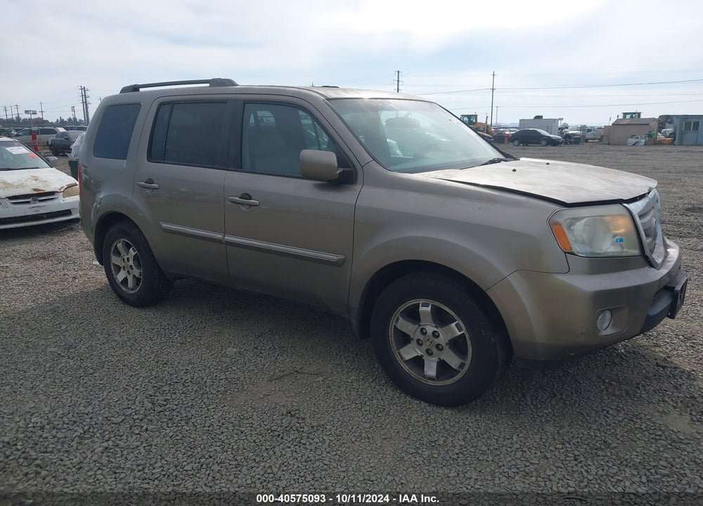 2010 HONDA PILOT TOURING VIN: 5FNYF4H93AB010942