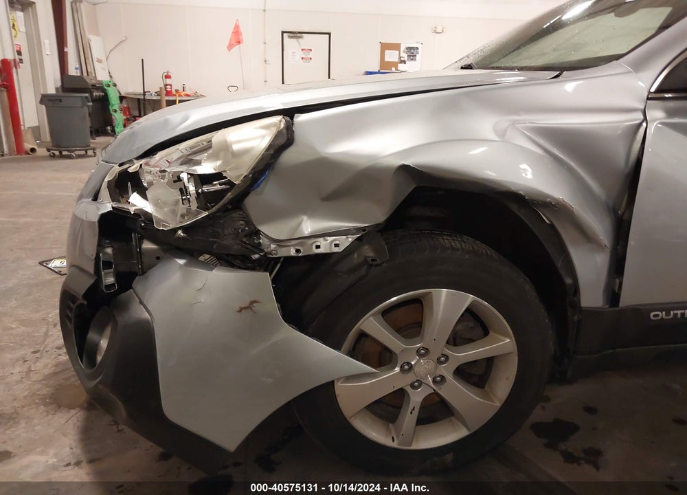 2014 SUBARU OUTBACK 3.6R LIMITED VIN: 4S4BRDLC9E2321330