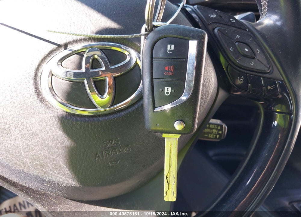 2018 TOYOTA C-HR XLE VIN: NMTKHMBX0JR063132