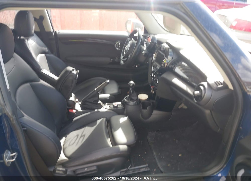 2017 MINI HARDTOP COOPER S VIN: WMWXP7C56H3B49968