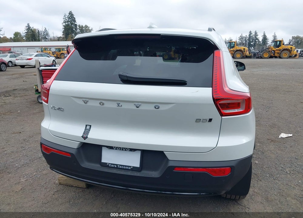 2025 VOLVO XC40 ULTRA DARK THEME VIN: YV4L12UM9S2463584