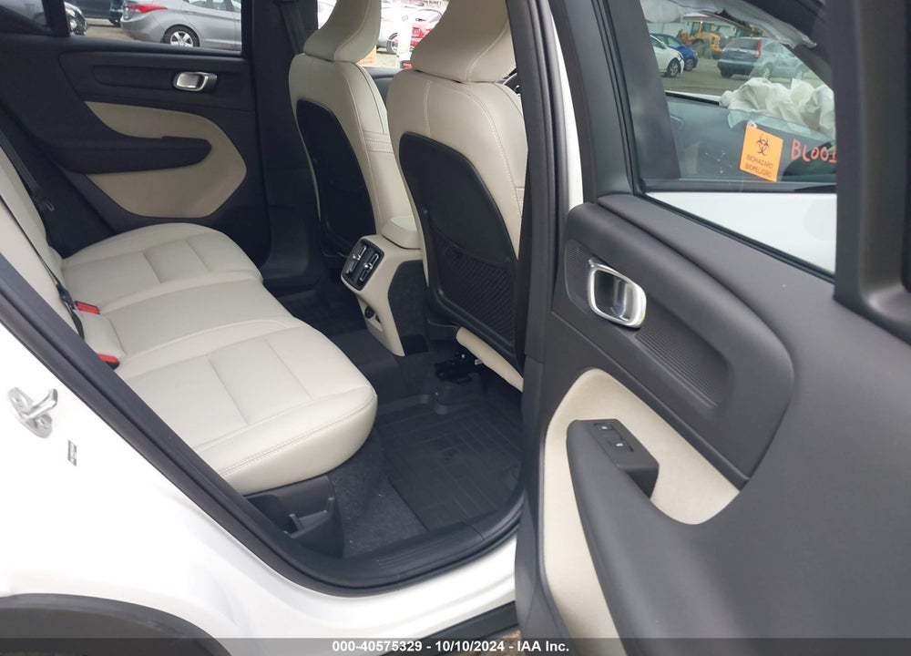 2025 VOLVO XC40 ULTRA DARK THEME VIN: YV4L12UM9S2463584