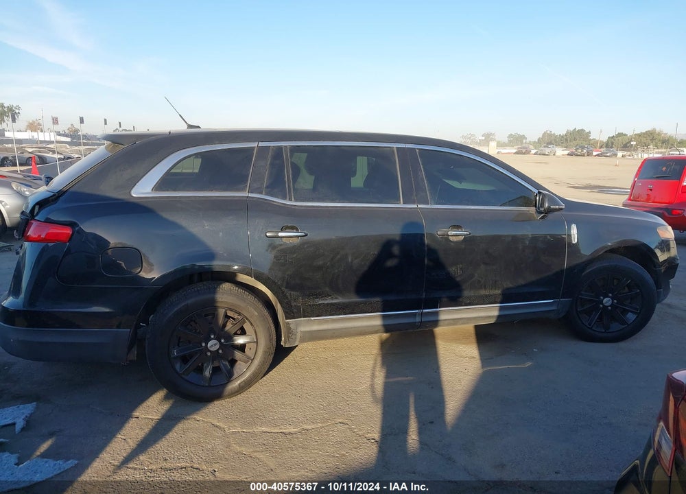 2013 LINCOLN MKT LIVERY VIN: 2LMHJ5NK0DBL54239