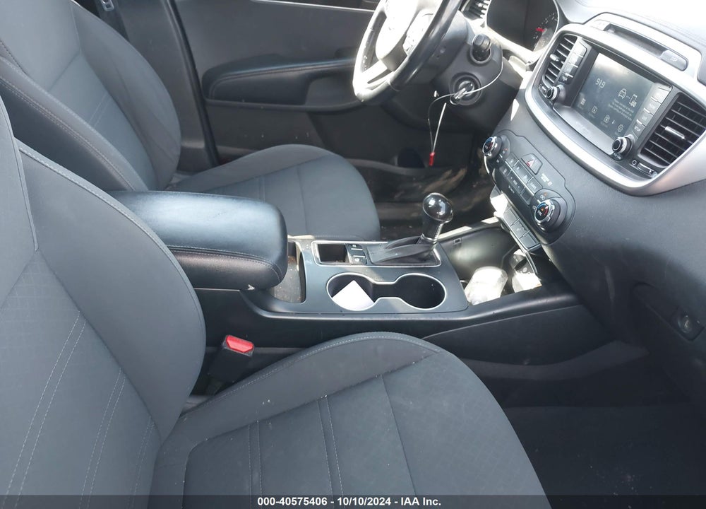 2017 KIA SORENTO 2.4L LX VIN: 5XYPG4A31HG248418