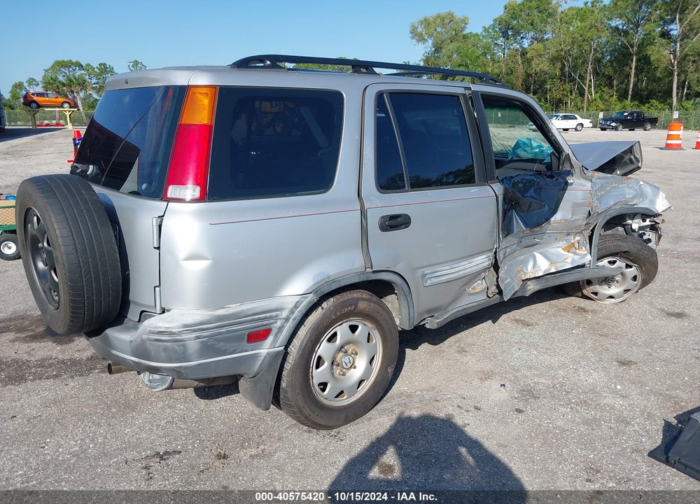 1999 HONDA CR-V LX VIN: JHLRD2841XC019747
