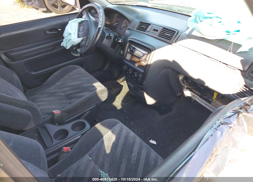 1999 HONDA CR-V LX VIN: JHLRD2841XC019747