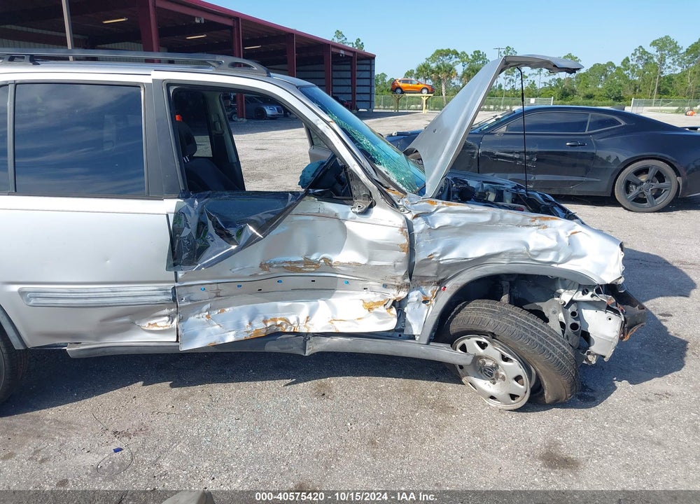 1999 HONDA CR-V LX VIN: JHLRD2841XC019747