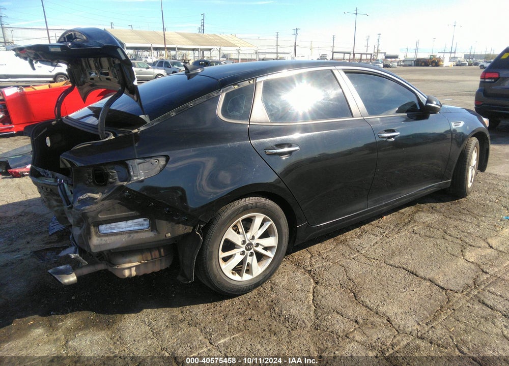 2017 KIA OPTIMA LX VIN: KNAGT4L38H5160884
