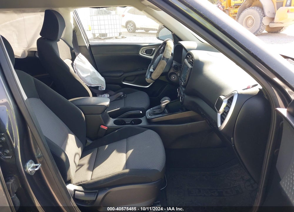 2021 KIA SOUL LX VIN: KNDJ23AU2M7768903