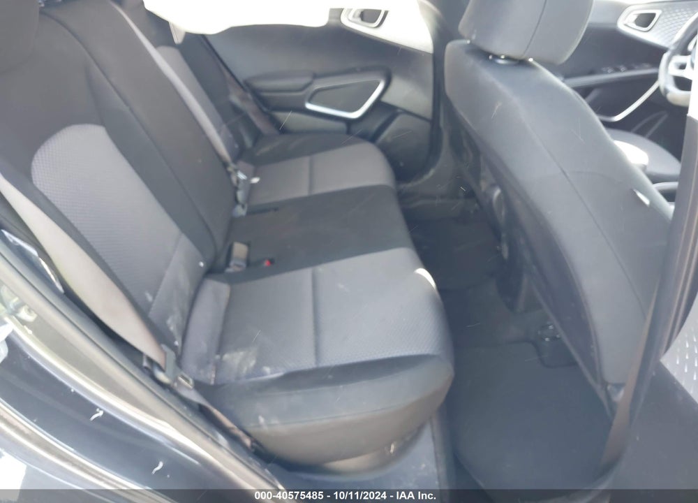 2021 KIA SOUL LX VIN: KNDJ23AU2M7768903