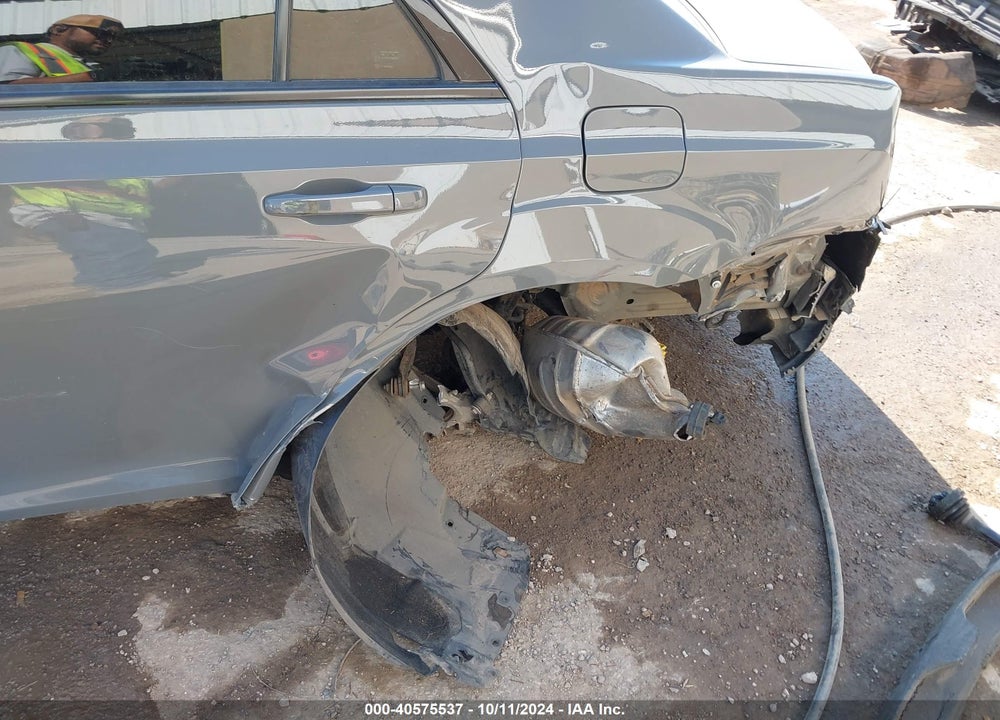 2018 CHRYSLER 300 VIN: 2C3CCAAG2JH320119