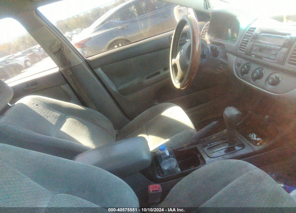 2004 TOYOTA CAMRY LE VIN: 4T1BE32KX4U268235