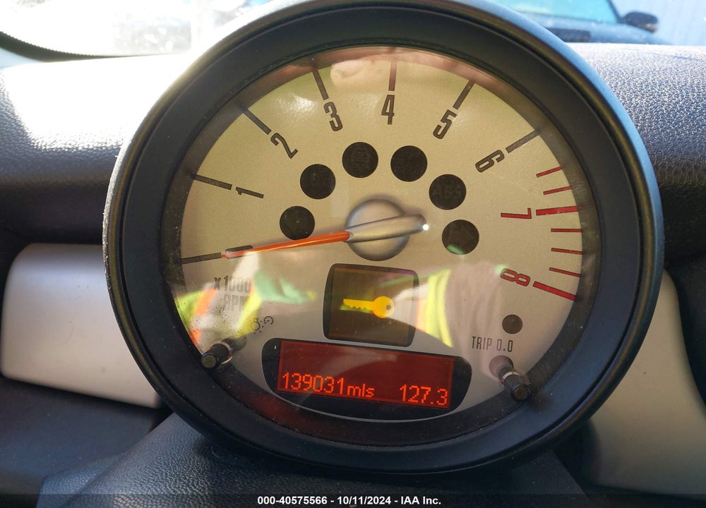 2013 MINI HARDTOP COOPER VIN: WMWSU3C59DT681024