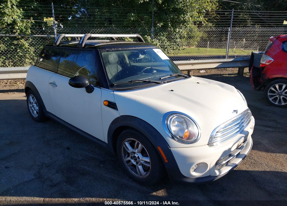 2013 MINI HARDTOP COOPER VIN: WMWSU3C59DT681024