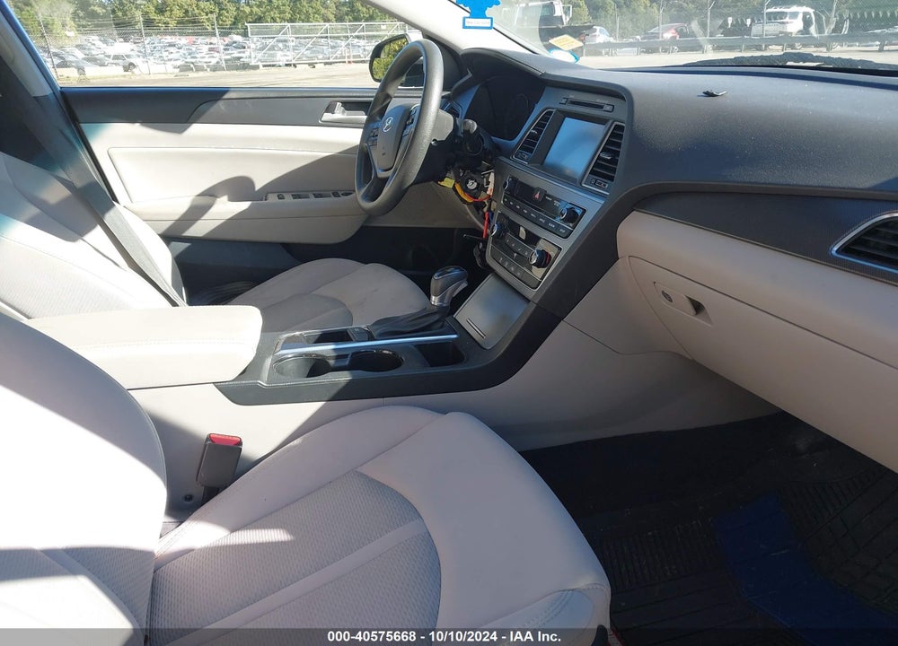 2016 HYUNDAI SONATA VIN: 5NPE34AF2GH409797
