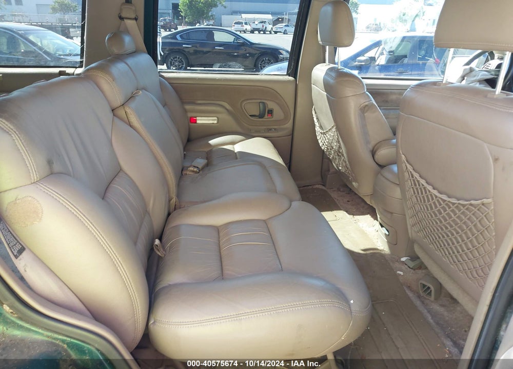1997 CHEVROLET TAHOE LS VIN: 1GNEK13R8VJ342109