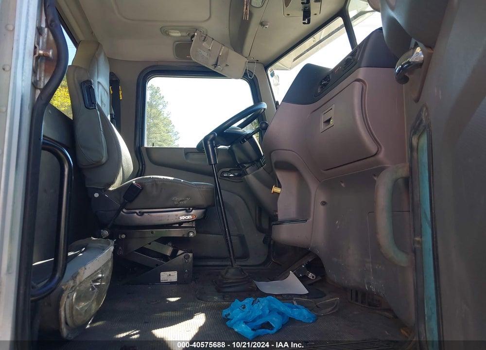 2012 PETERBILT 384 VIN: 1XPVDP9X0CD168218