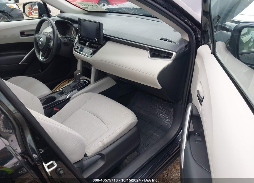 2022 TOYOTA COROLLA CROSS LE VIN: 7MUCAAAG2NV014939